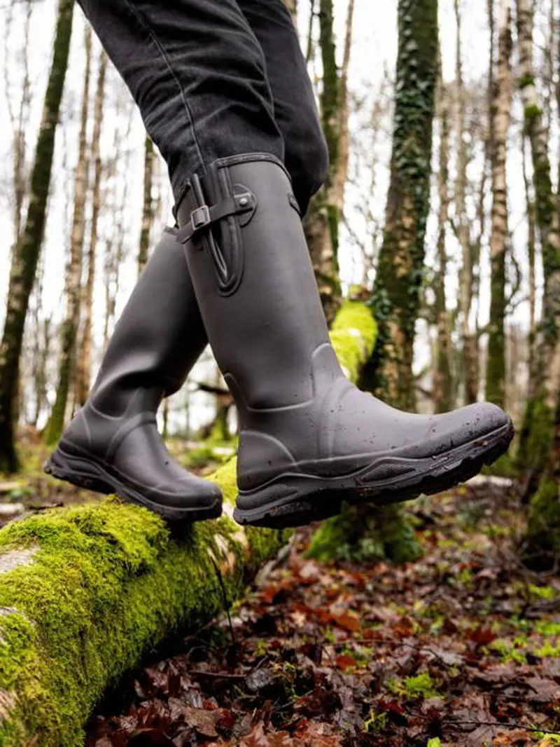 LeMieux Ultra Stride Wellington Boots Mens in Black-3