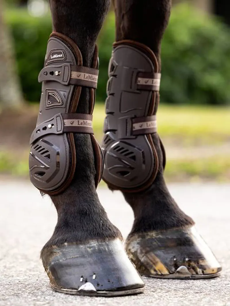 LeMieux Motion Cool Tendon Boot in Brown-3