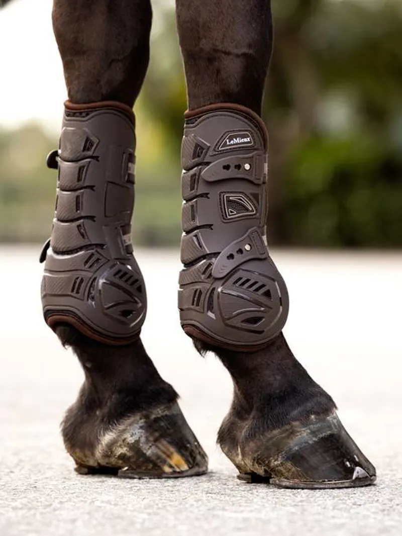 LeMieux Motion Cool Tendon Boot in Brown-4