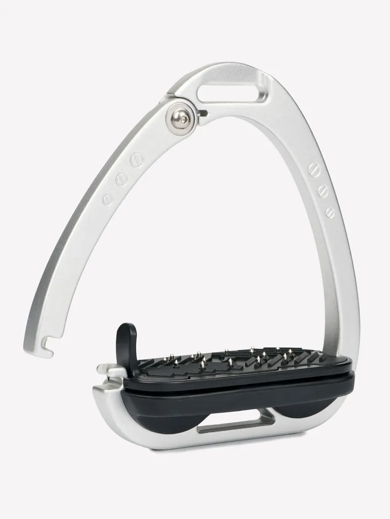 LeMieux Vector Control Stirrups in Aluminium-2