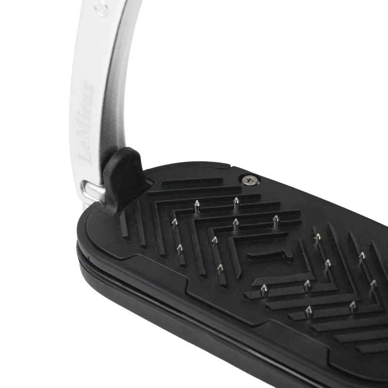 LeMieux Vector Control Stirrups in Aluminium-2