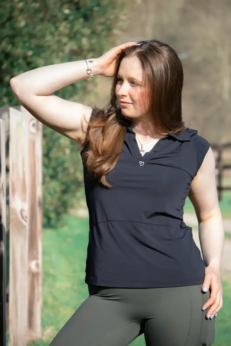 Mochara V Neck Air Tech Sleeveless Vest Ladies in Black-2