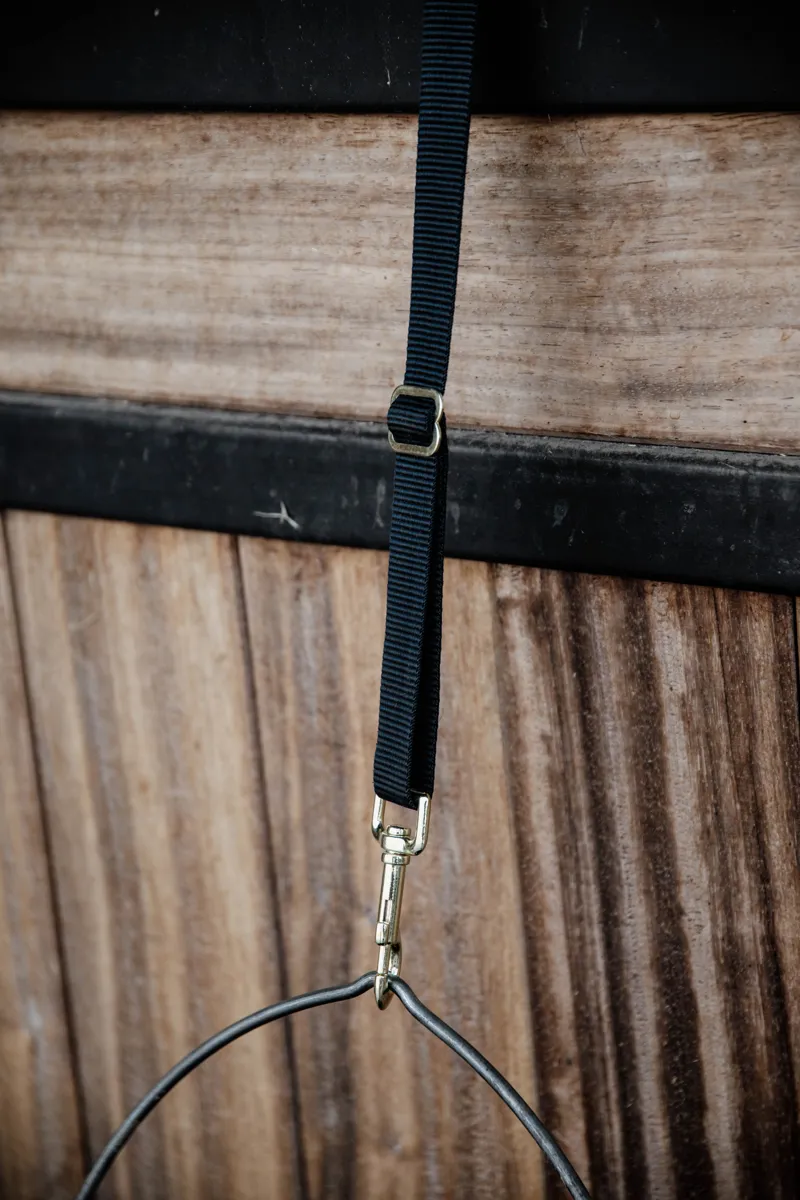 Kentucky Nylon Holder Long Hook and Ring Loop in Black-1