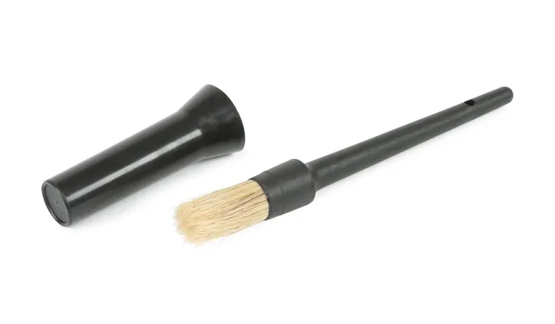 Shires EZI-GROOM Plastic Hoof Oil Brush in Black