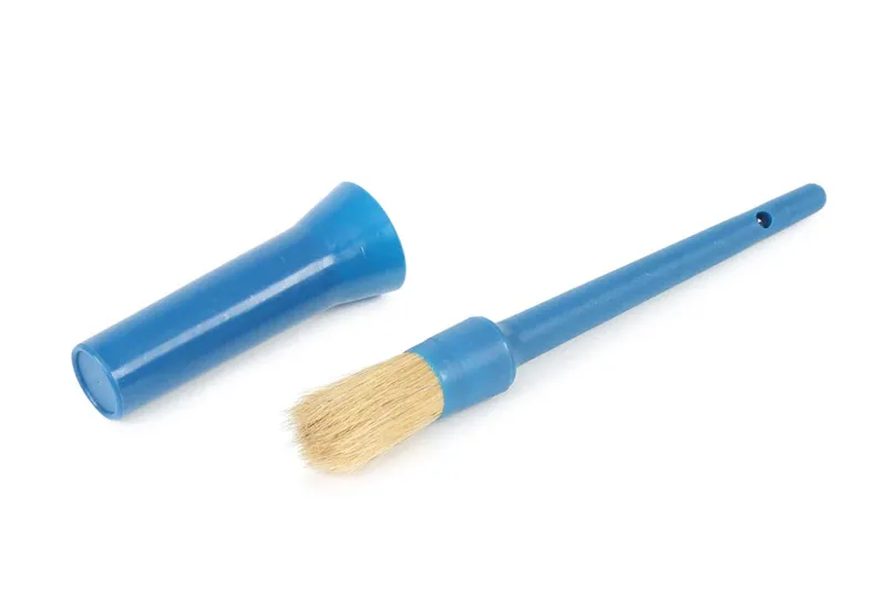 Shires EZI-GROOM Plastic Hoof Oil Brush in Blue