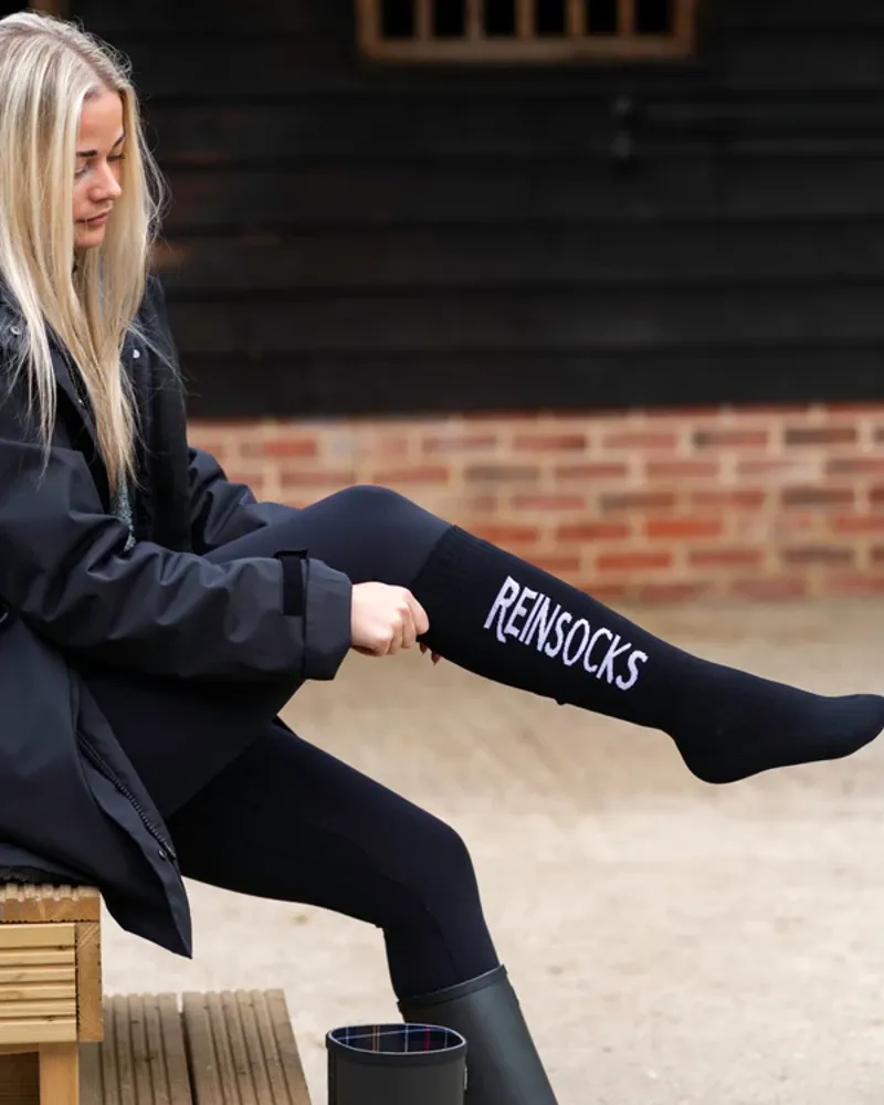 Reincoat Reinsocks Unisex in Black-5