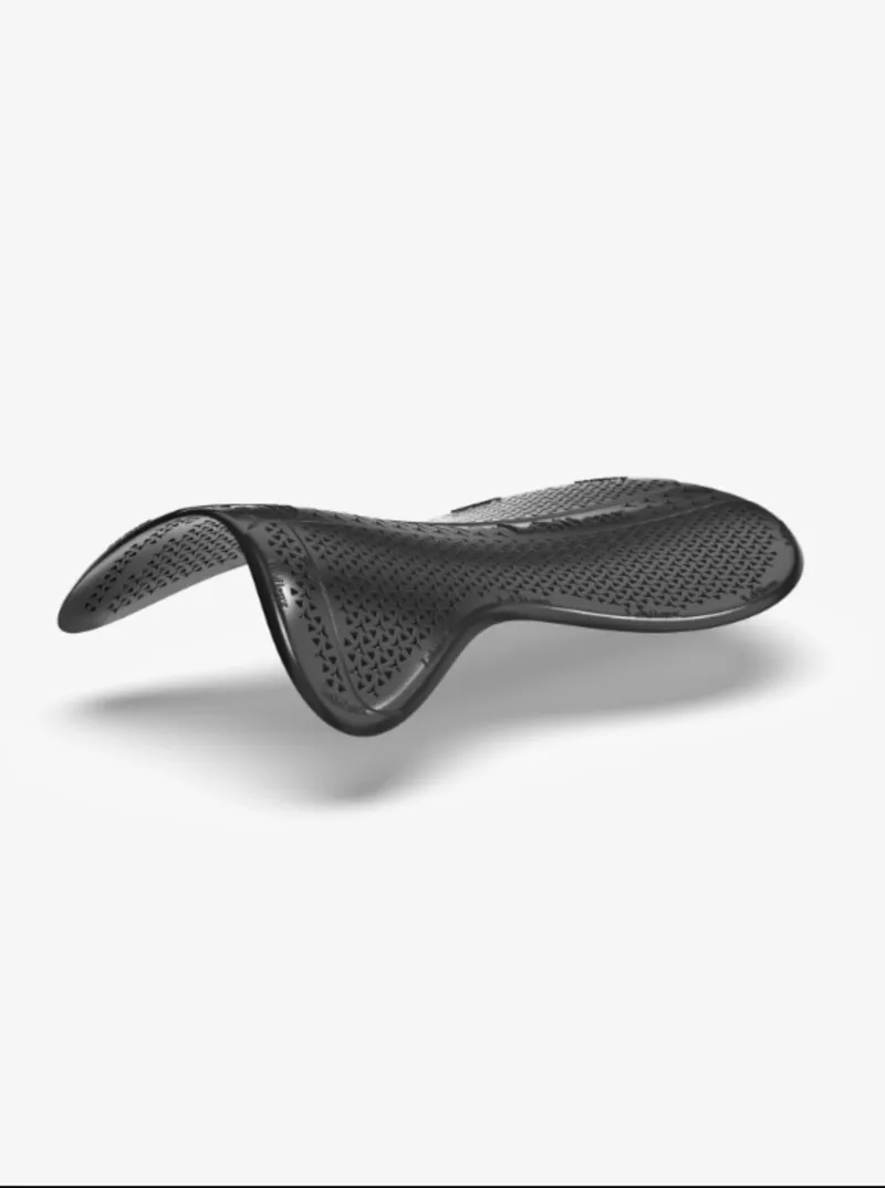 LeMieux Gel-Tek Shaped Half Pad in Black