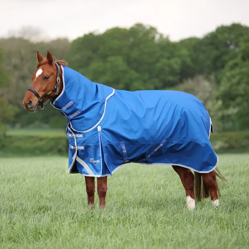 Highlander Original 200g Turnout Rug and Neck Set in Blue