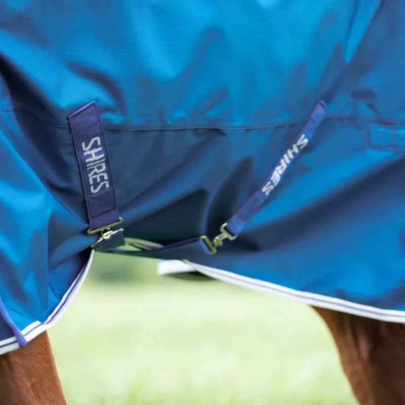 Highlander Original 200g Turnout Rug and Neck Set in Blue-6