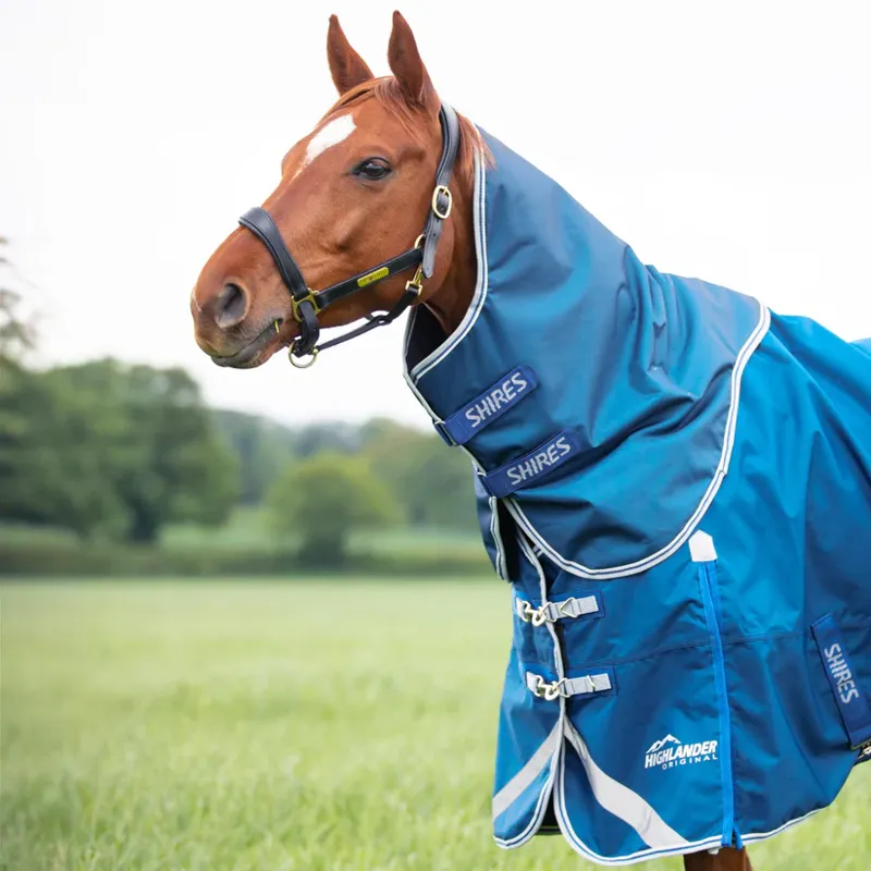 Highlander Original 200g Turnout Rug and Neck Set in Blue-1