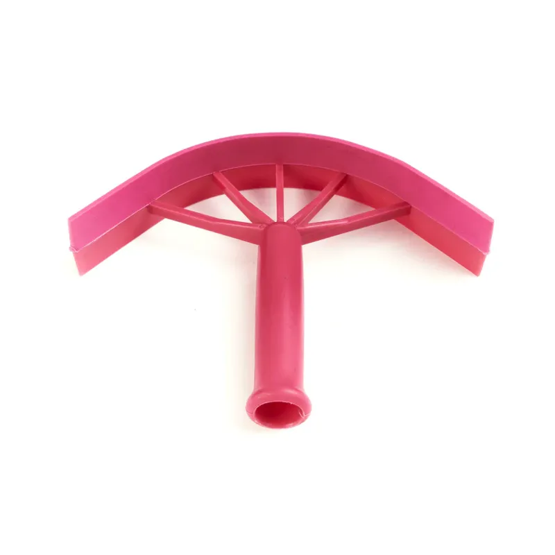 Shires EZI-GROOM Plastic Sweat Scraper in Pink