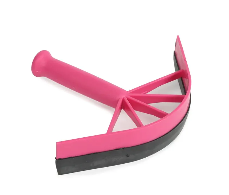 Shires EZI-GROOM Plastic Sweat Scraper in Pink-1