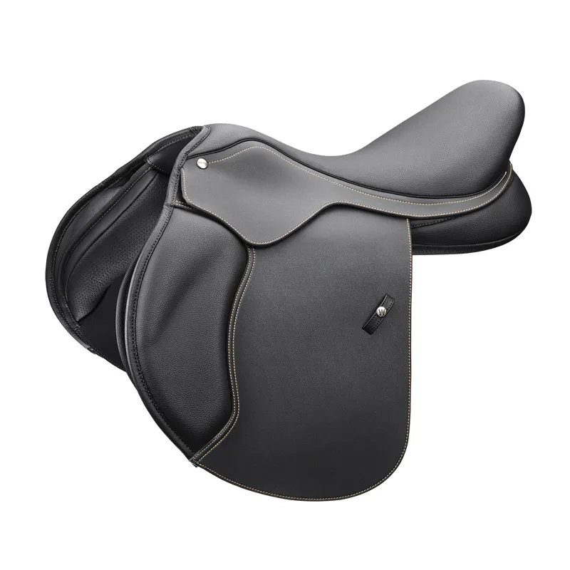 Wintec 500 Jump Saddle in Black