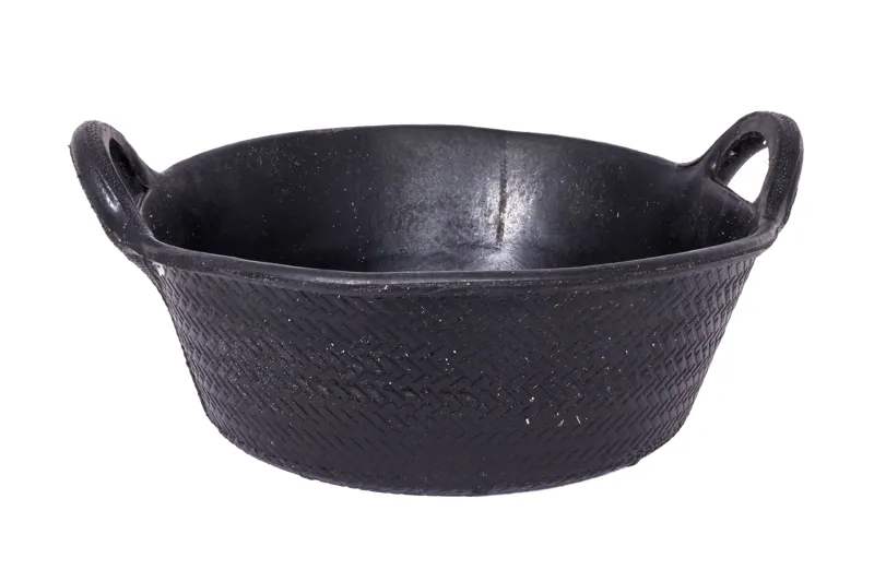 Red Gorilla Tyre Rubber Feed Skip in Black