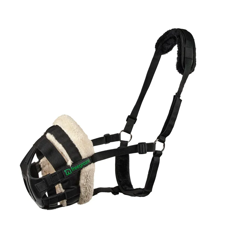 FreeGraze AirFlow Grazing Muzzle in Black