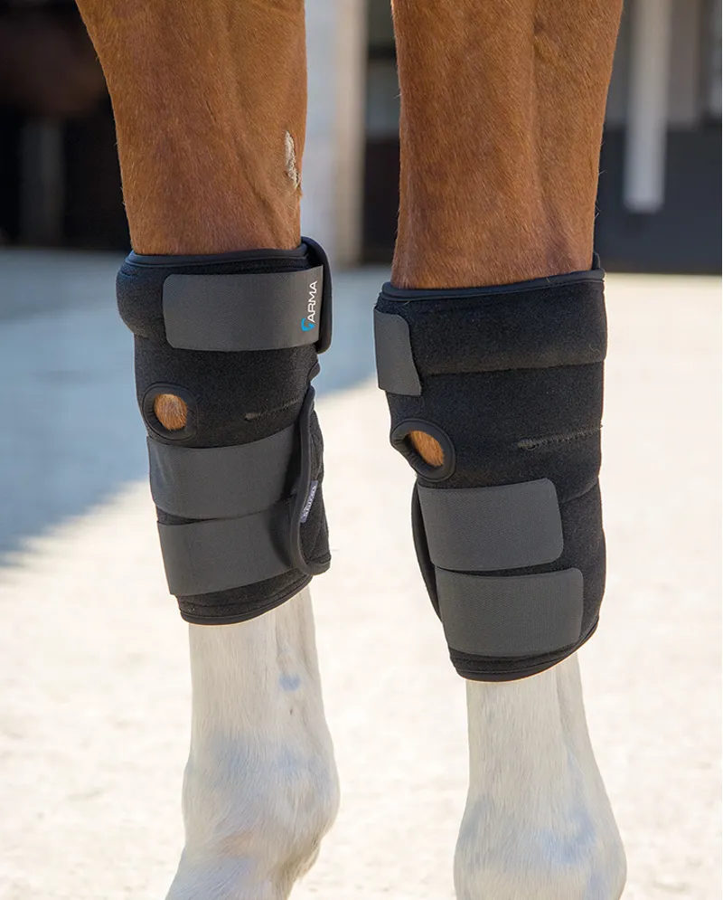 ARMA Hot/Cold Joint Relief Boots in Black-2